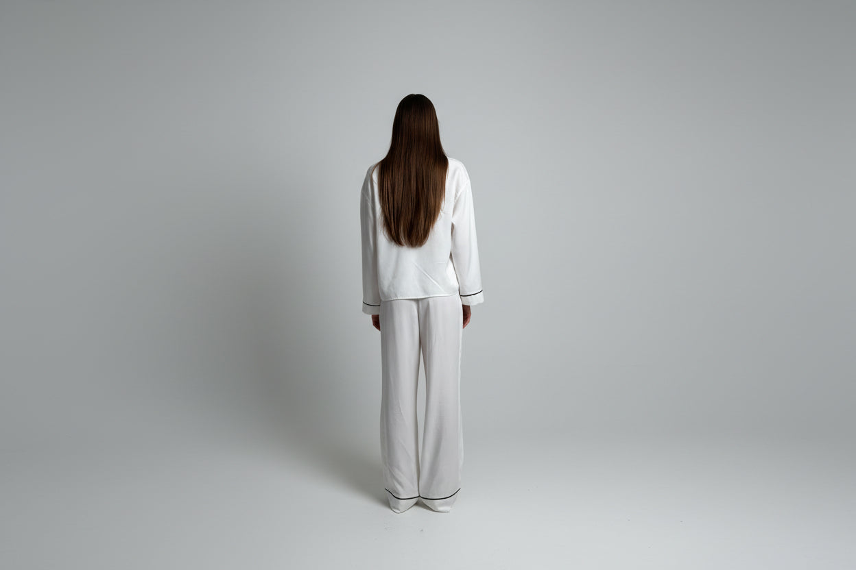 PERSONALIZOWANA BIAŁA PIŻAMA Z DŁUGIMI SPODNIAMI LILY