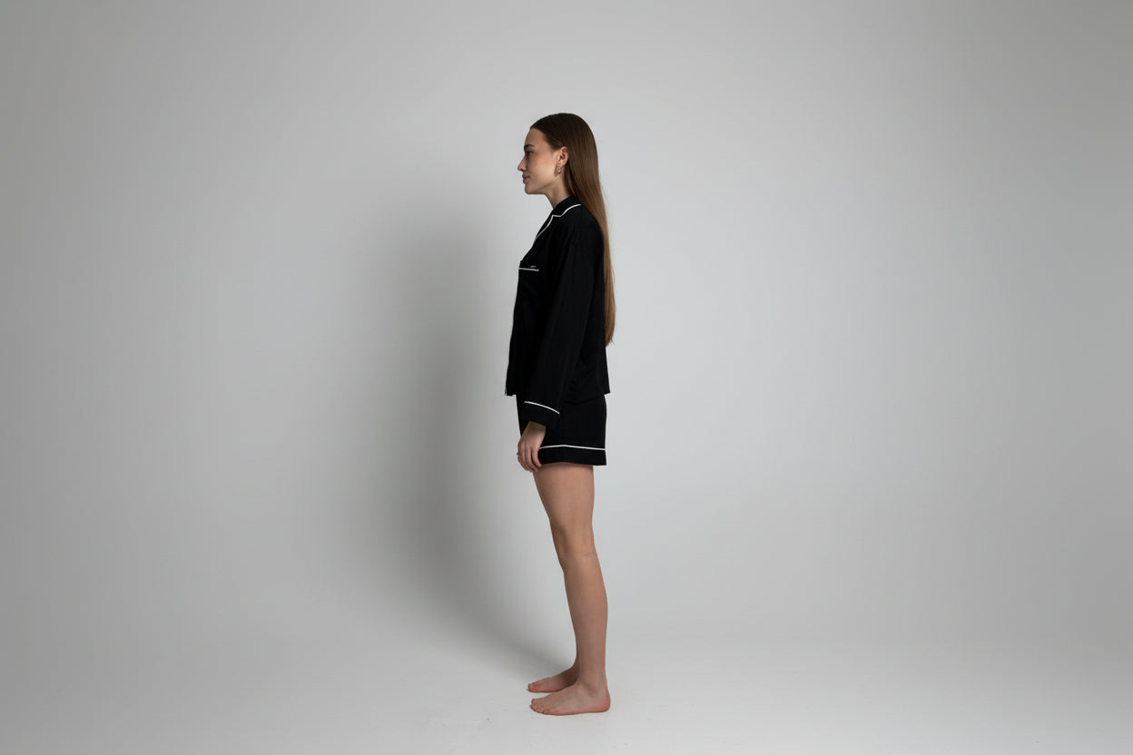 PERSONALIZOWANA CZARNA PIŻAMA Z SHORTAMI LILY